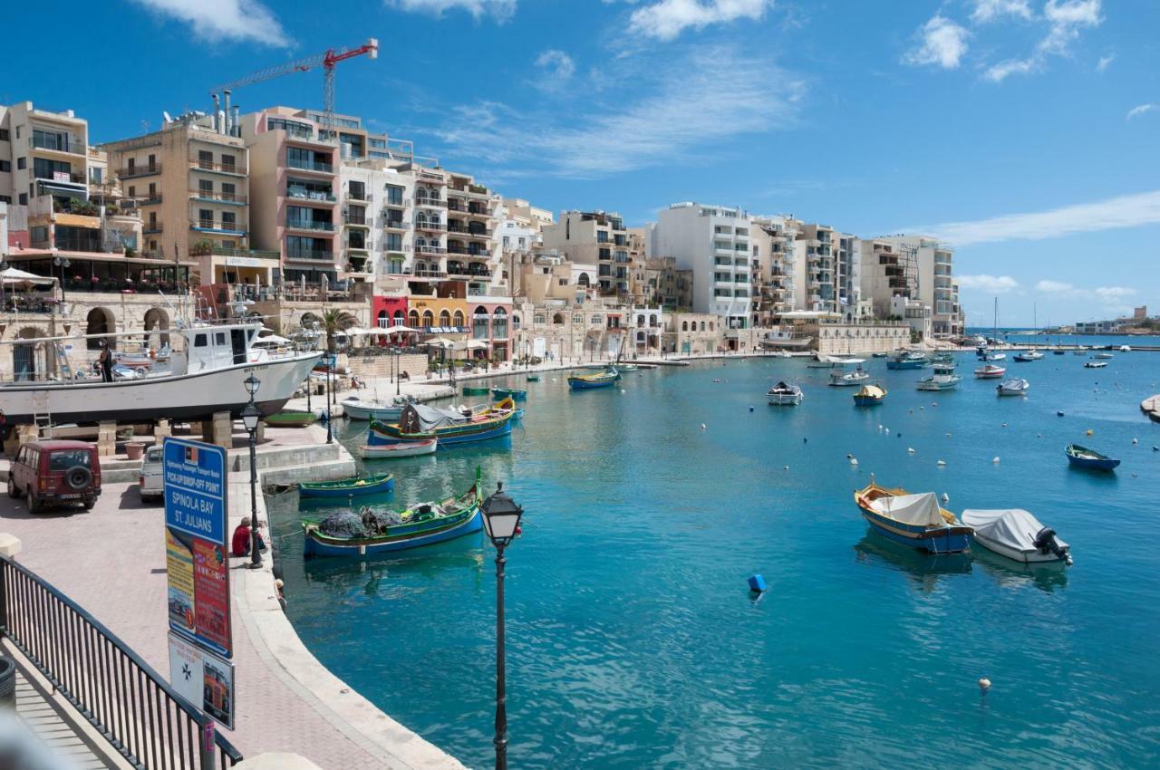 Apartment In Fort Cambridge With Pool Sliema Exterior photo